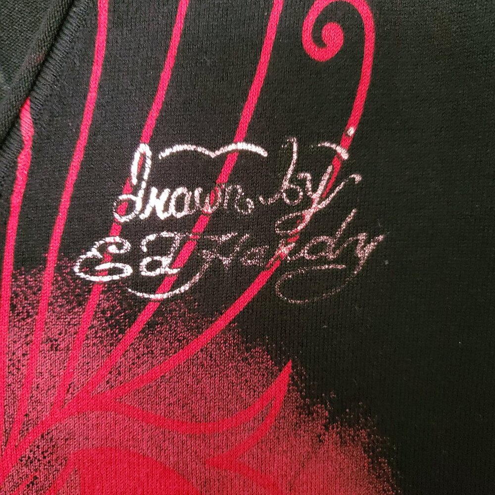 Ed Hardy V-neck t-shirt - Picture 5 of 11